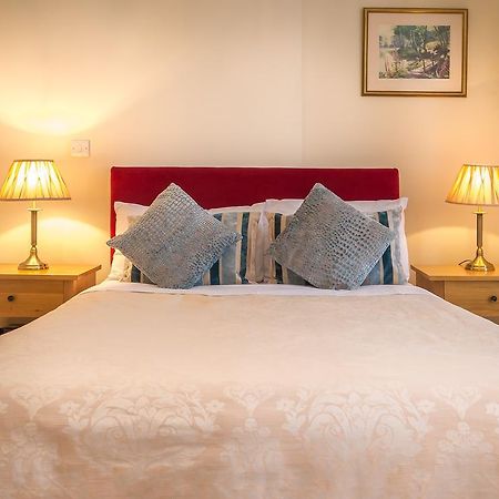 Surbiton Villiers Lodge المظهر الخارجي الصورة