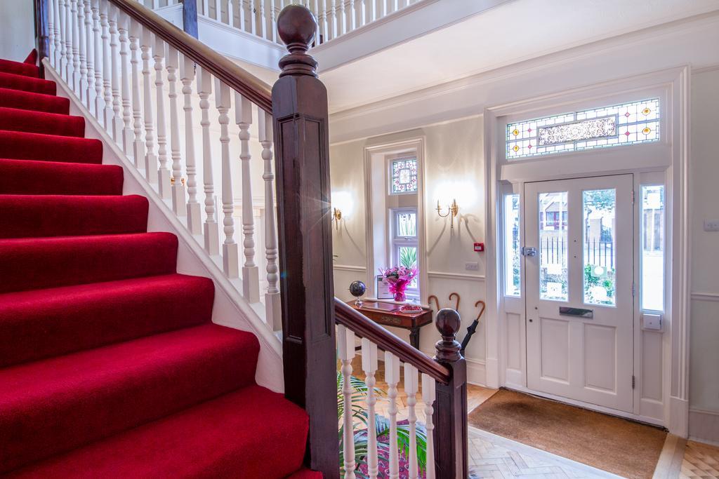 Surbiton Villiers Lodge المظهر الخارجي الصورة