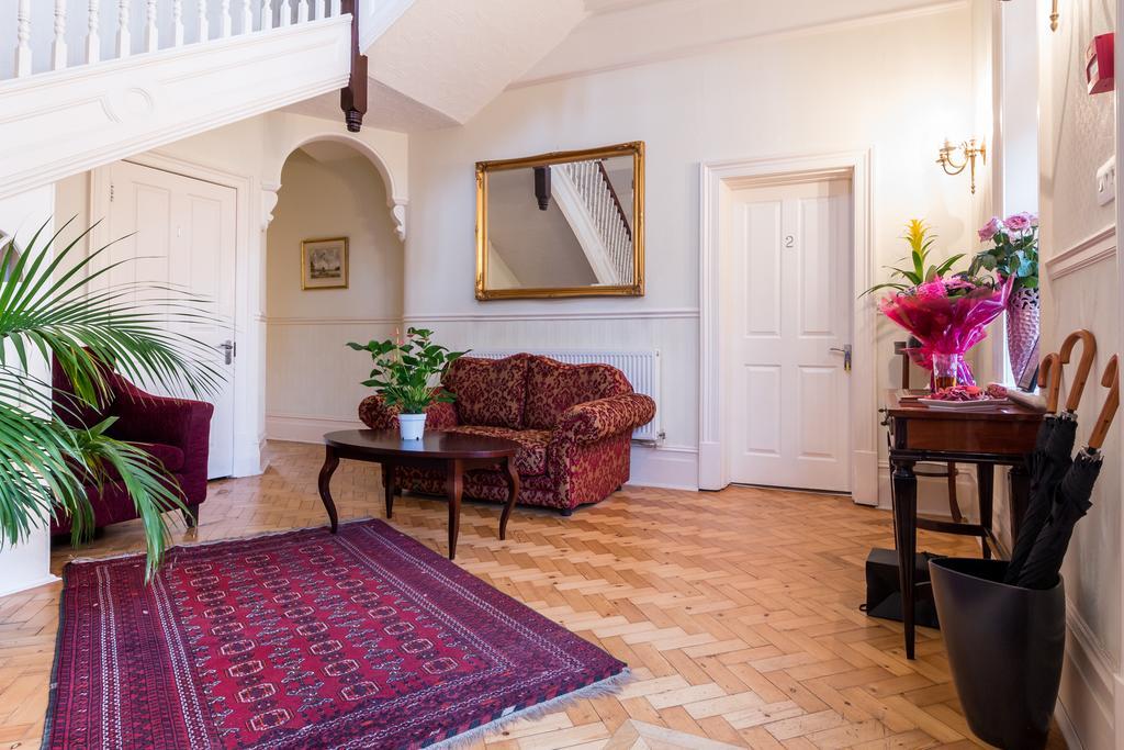 Surbiton Villiers Lodge المظهر الخارجي الصورة