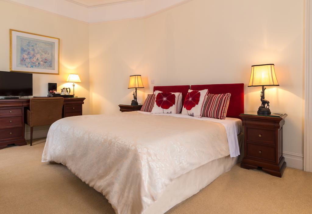 Surbiton Villiers Lodge المظهر الخارجي الصورة