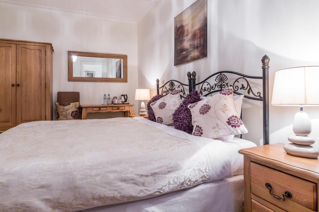Surbiton Villiers Lodge المظهر الخارجي الصورة