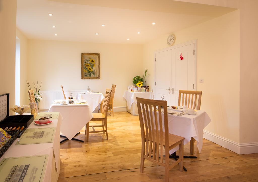 Surbiton Villiers Lodge المظهر الخارجي الصورة